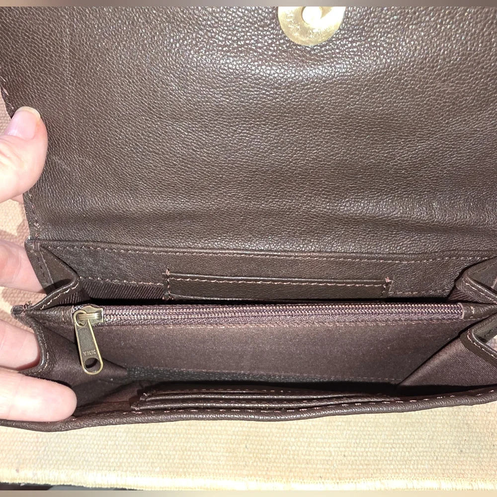 Cowhide Wallet - Picture 2 of 2